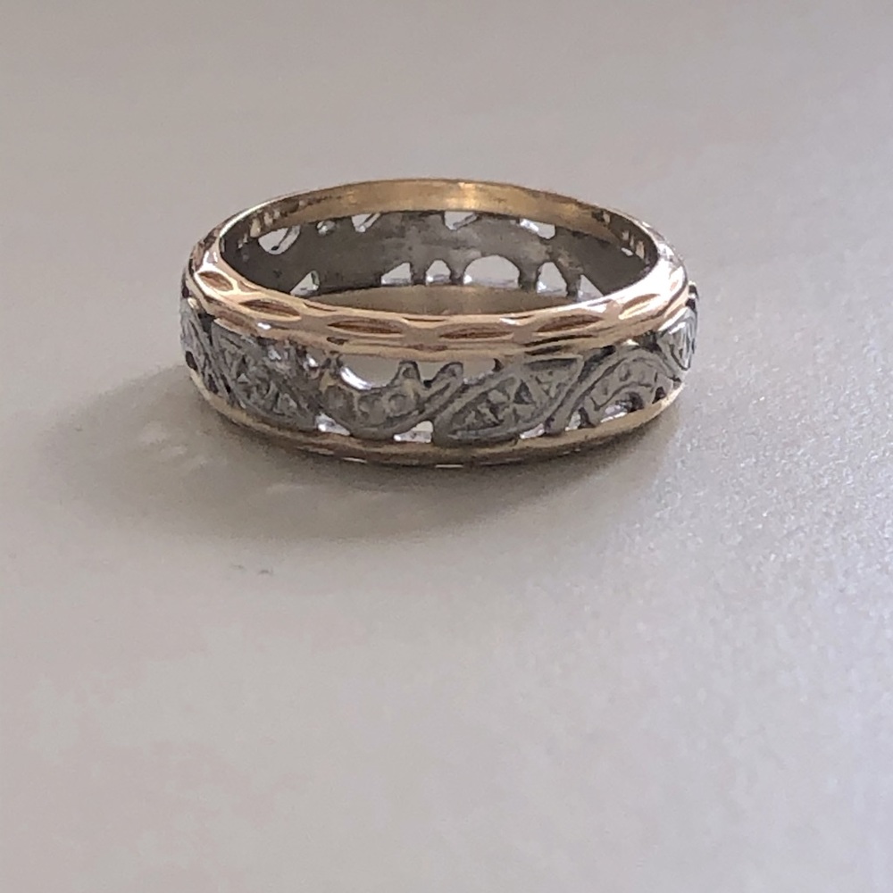 14k Vintage Etched Open Work Ring